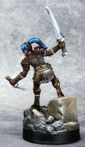 Left view of 77387 Lanelle, Female Half-Elf Rogue