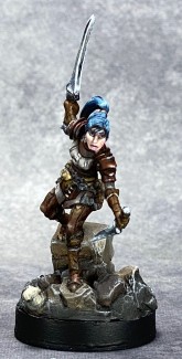 Front view of 77387 Lanelle, Female Half-Elf Rogue