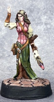 Front View of 77193: Hyrekia, Dragonthrall Mage